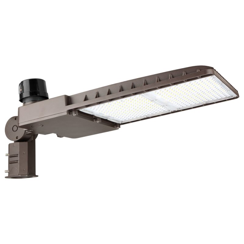 347-480V 300W slipfitter mount led parking lot light with photocell