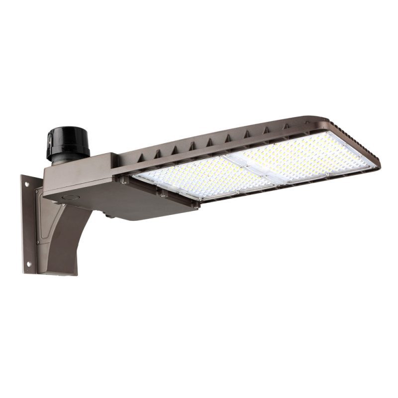 480V 300W slipfitter mount led parking lot light with photocell